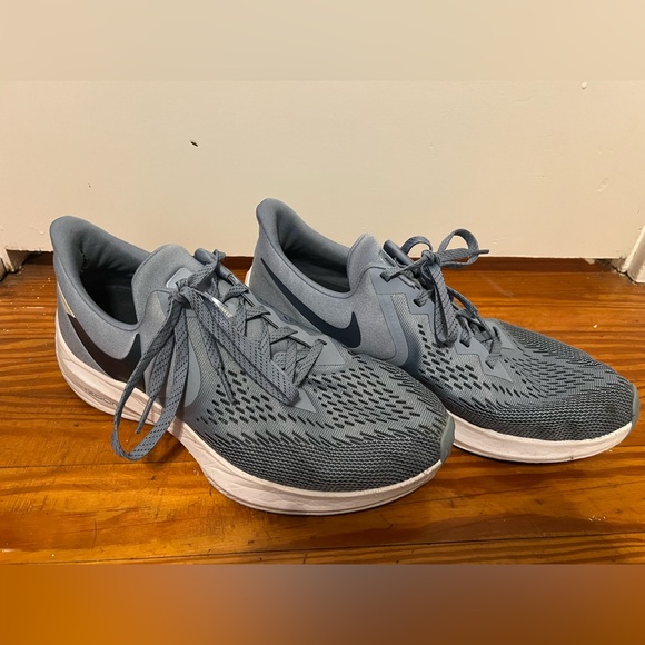 Nike Zoom Winflo - Picture 1 of 3